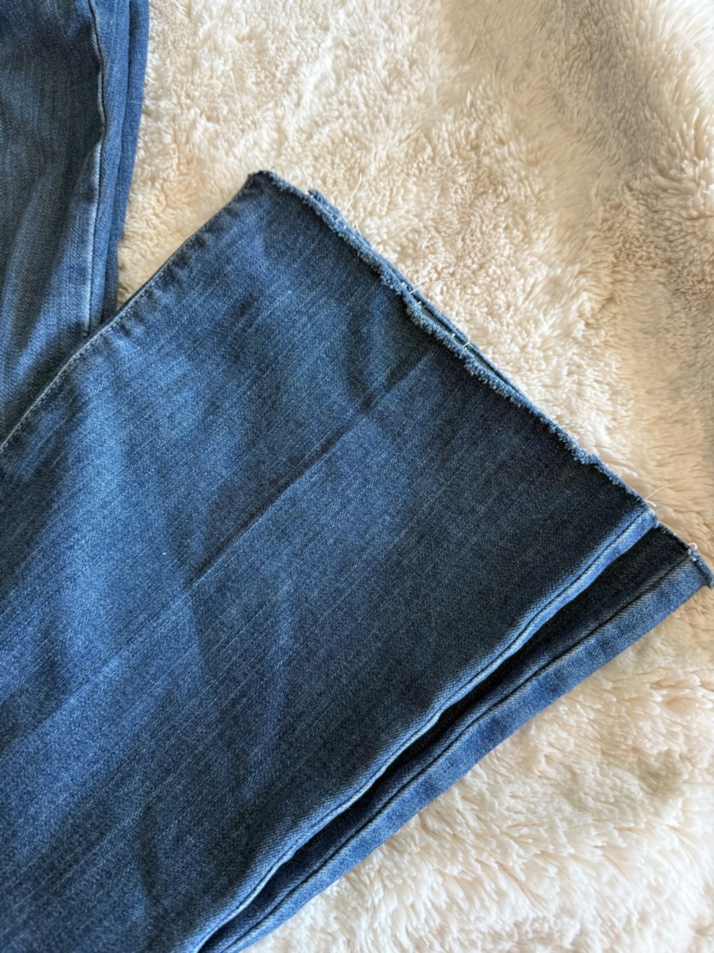 PAIGE Rory Crop Flare Jeans in Deep Blue, NWT, Size 30 - Picture 5 of 5